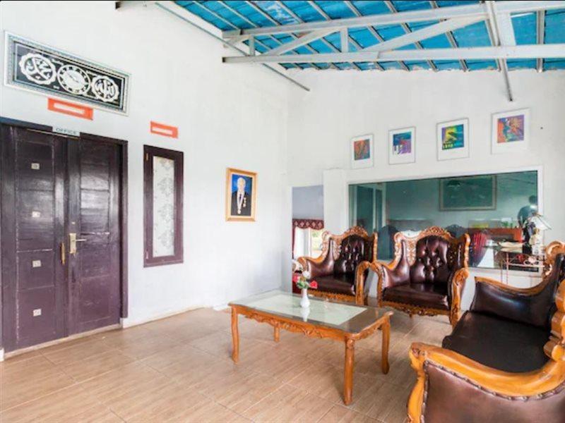 Reddoorz Plus At Grand Yustik Sukabumi Ngoại thất bức ảnh