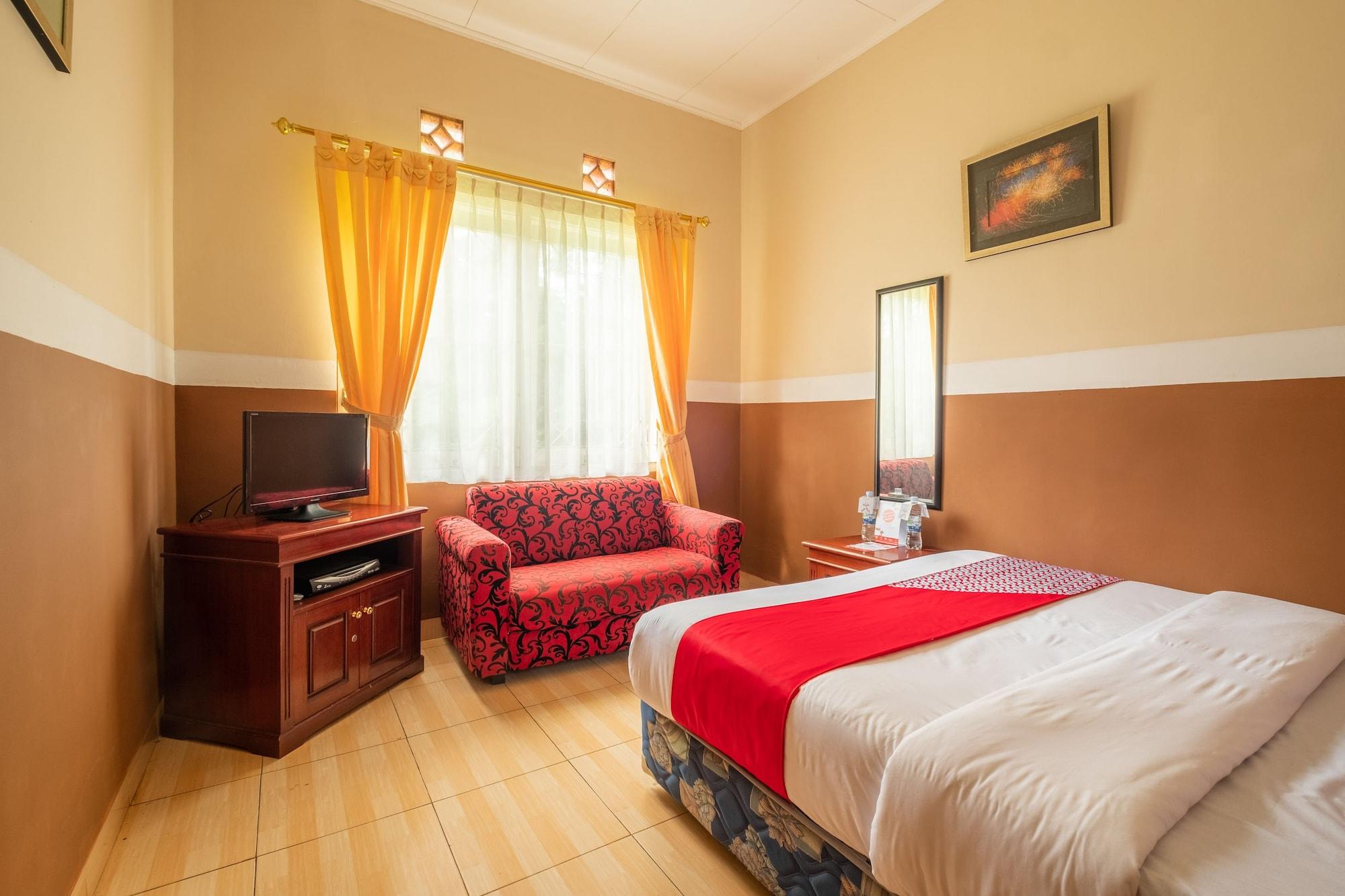 Reddoorz Plus At Grand Yustik Sukabumi Ngoại thất bức ảnh