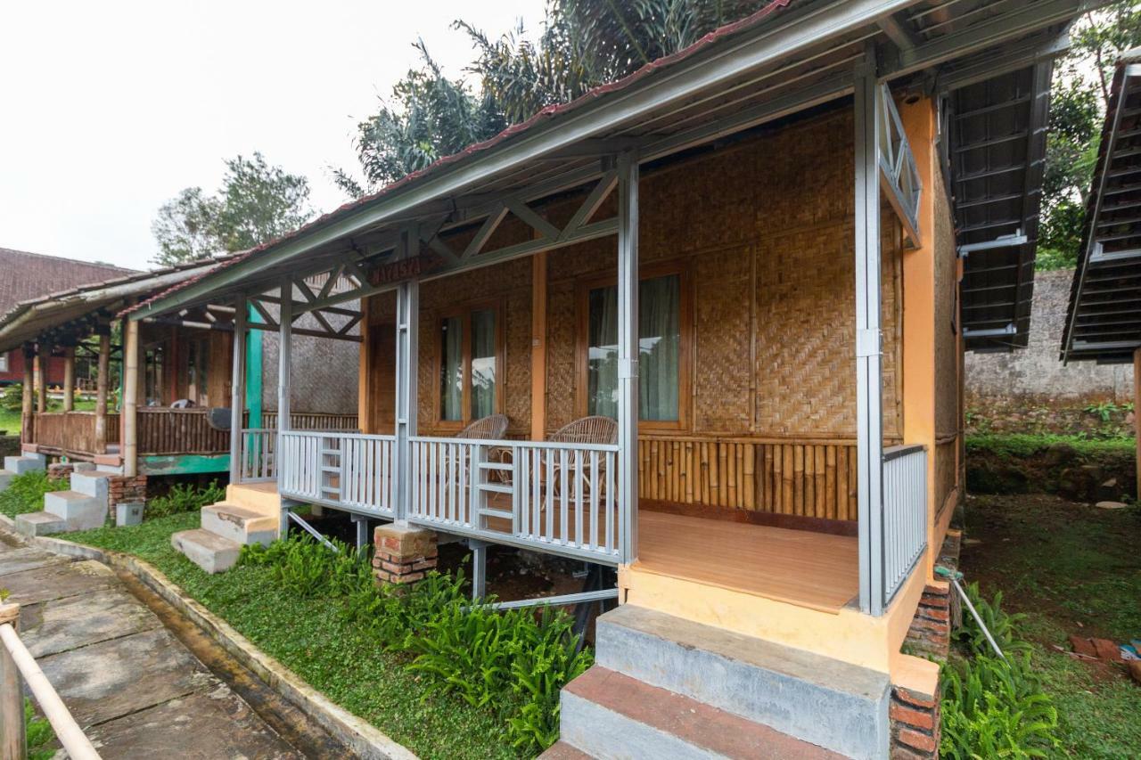 Reddoorz Plus At Grand Yustik Sukabumi Ngoại thất bức ảnh